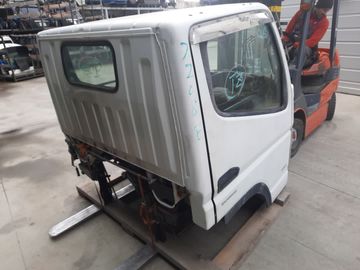 КАБИНА НА MITSUBISHI FUSO CANTER FBA20