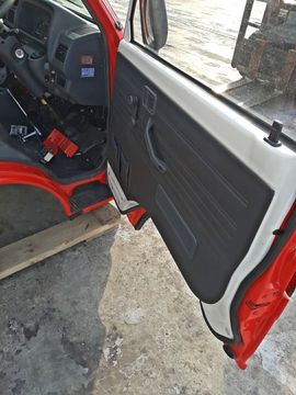 КАБИНА НА NISSAN VANETTE SE88MN F8