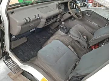 КАБИНА НА ISUZU ELF NHR69 4JG2