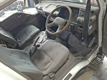 КАБИНА НА ISUZU ELF NHR69 4JG2