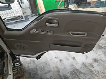 КАБИНА НА ISUZU ELF NHR69 4JG2