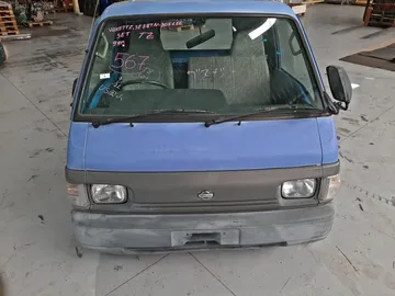 КАБИНА НА NISSAN VANETTE SE28TN R2