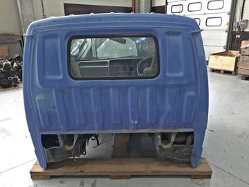 КАБИНА НА NISSAN VANETTE SE28TN R2