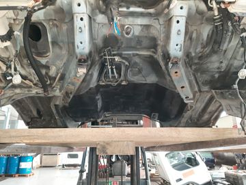 КАБИНА НА TOYOTA DYNA XZU605 N04C