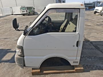 КАБИНА НА MAZDA BONGO SE28T R2