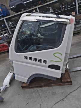 КАБИНА НА MITSUBISHI CANTER FE70B 4M42