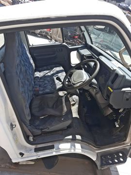 КАБИНА НА NISSAN ATLAS H2F23 KA20DE