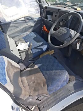 КАБИНА НА MITSUBISHI CANTER FE70D 4M50