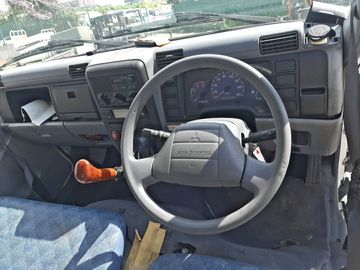КАБИНА НА MITSUBISHI CANTER FE70D 4M50