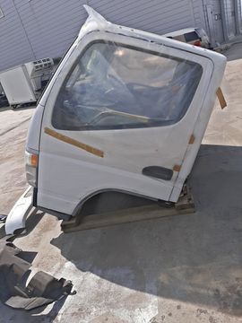 КАБИНА НА MITSUBISHI CANTER FE70D 4M50