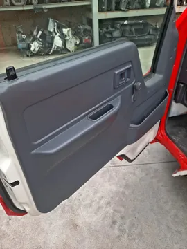 КАБИНА НА TOYOTA DYNA YY101 3Y