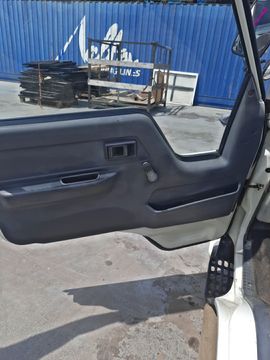 КАБИНА НА TOYOTA HIACE YH81 2Y