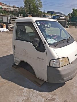 КАБИНА НА NISSAN VANETTE SK82TN