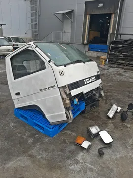 КАБИНА НА ISUZU ELF NKR58