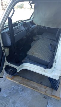 КАБИНА НА TOYOTA HIACE LH80 2L