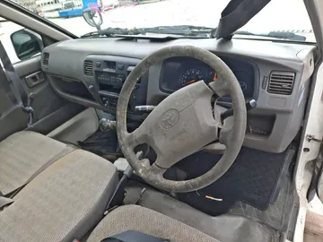 КАБИНА НА TOYOTA TOWN ACE KM70