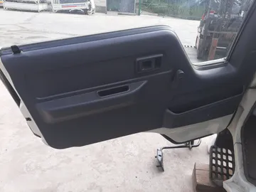 КАБИНА НА TOYOTA HIACE LH95