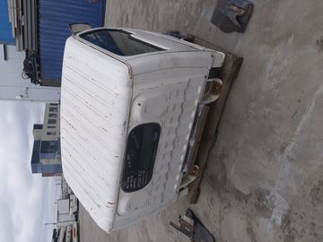 КАБИНА НА NISSAN ATLAS H4F23 KA20DE