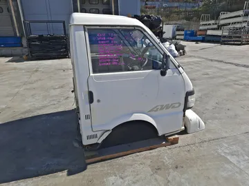 КАБИНА НА NISSAN VANETTE SE88MN F8