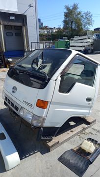 КАБИНА НА TOYOTA DYNA YY101