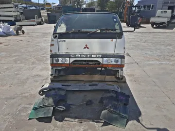 КАБИНА НА MITSUBISHI CANTER FG508B 4D35