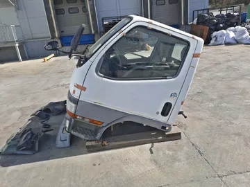 КАБИНА НА MITSUBISHI CANTER FG508B 4D35