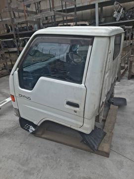 КАБИНА НА TOYOTA DYNA YY211 3Y