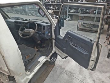 КАБИНА НА TOYOTA DYNA YY211 3Y