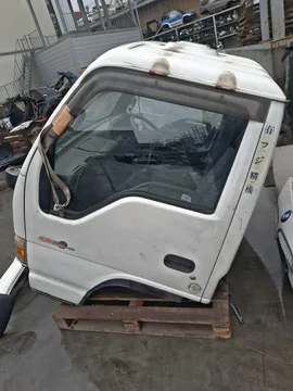 КАБИНА НА ISUZU ELF NKR81 4HL1