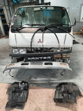 КАБИНА НА MITSUBISHI CANTER FE52E 4D33