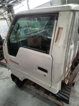 КАБИНА НА TOYOTA TOYOACE YY201 3Y