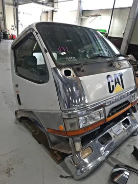 КАБИНА НА MITSUBISHI CANTER FE536 4D36