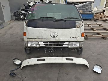 КАБИНА НА TOYOTA DYNA YY211 3Y