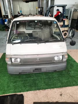 КАБИНА НА MAZDA BONGO SE28T R2