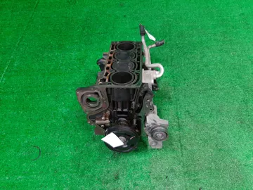 БЛОК ДВИГАТЕЛЯ НА VOLKSWAGEN GOLF 1K1 CAVD
