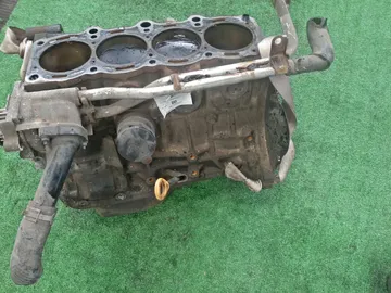 БЛОК ДВИГАТЕЛЯ НА TOYOTA MARK II QUALIS SXV20 5S-FE