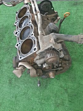БЛОК ДВИГАТЕЛЯ НА TOYOTA MARK II QUALIS SXV20 5S-FE