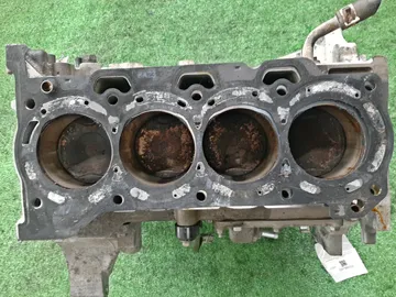 БЛОК ДВИГАТЕЛЯ НА TOYOTA VOXY ZRR70 3ZR-FE