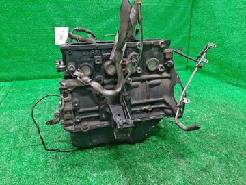 БЛОК ДВИГАТЕЛЯ НА MAZDA BONGO SKF2M RF-T