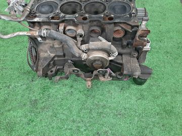 БЛОК ДВИГАТЕЛЯ НА MITSUBISHI LANCER CEDIA CS5W 4G93T