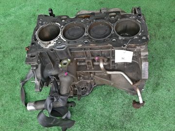 БЛОК ДВИГАТЕЛЯ НА TOYOTA AVENSIS AZT255 1AZ-FSE