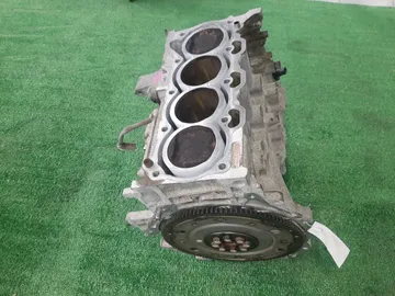 БЛОК ДВИГАТЕЛЯ НА TOYOTA AURIS ZRE154H 2ZR-FE