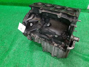 БЛОК ДВИГАТЕЛЯ НА VOLKSWAGEN TOURAN 1T3 CAVC