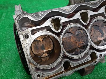 БЛОК ДВИГАТЕЛЯ НА BMW 320I E90 N46B20B