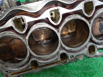 БЛОК ДВИГАТЕЛЯ НА BMW 320I E90 N46B20B