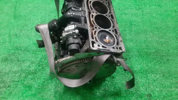 БЛОК ДВИГАТЕЛЯ НА AUDI A4 8K2 CDNB