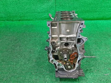 БЛОК ДВИГАТЕЛЯ НА TOYOTA NOAH ZRR70G 3ZR-FAE