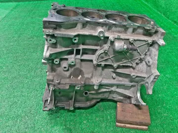 БЛОК ДВИГАТЕЛЯ НА TOYOTA NOAH ZRR70G 3ZR-FAE