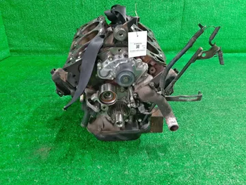 БЛОК ДВИГАТЕЛЯ НА TOYOTA GRANVIA VCH10W 5VZ-FE