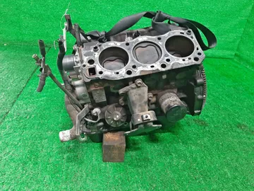 БЛОК ДВИГАТЕЛЯ НА TOYOTA GRANVIA VCH10W 5VZ-FE